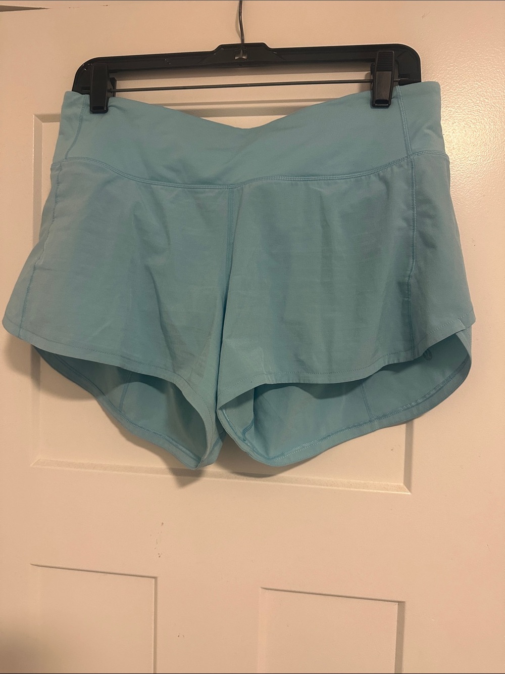 Lululemon Speedup mid Rise 4 inch inseam shorts light blue
